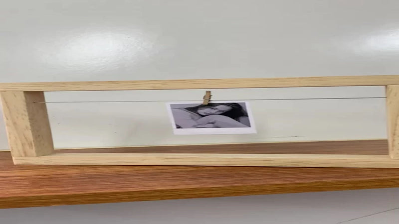 porta retrato estilo varal de pinus com prendedor para fotografias polaroid